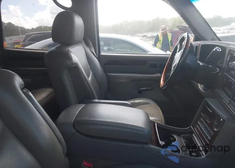 2003 Cadillac Escalade Standard z USA, uszkodzony, nr VIN 1GYEC63T53R257350